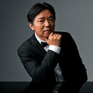 管峻艺术画廊