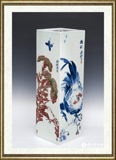 陈葆棣_青花釉里红《雄风》镶器