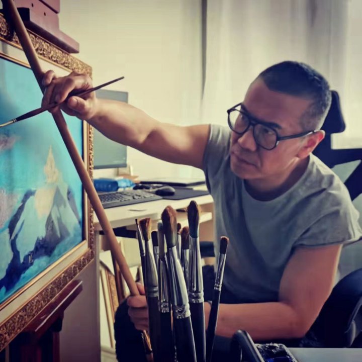 韩洛晨艺术画廊