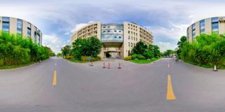 南通科技职业技术学院_教学楼门口.jpeg