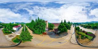 太湖创意职业技术学院_校门口_1